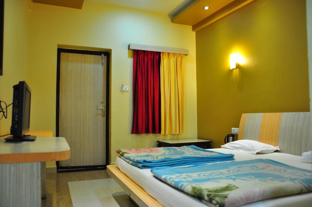 Hotel Oasis เมาท์อาบู ภายนอก รูปภาพ