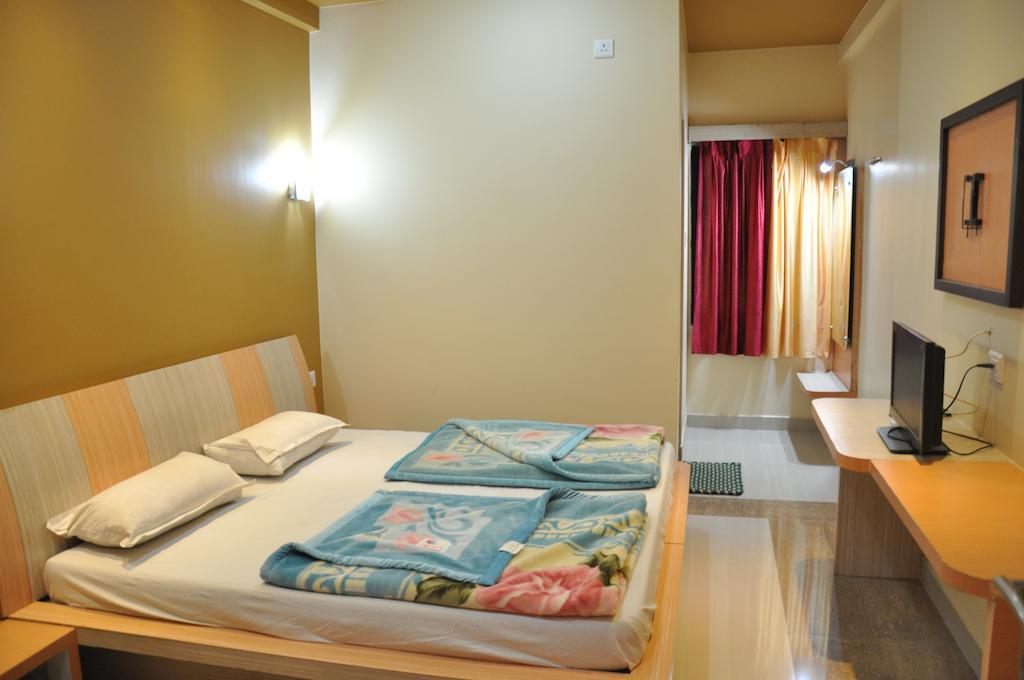 Hotel Oasis เมาท์อาบู ภายนอก รูปภาพ